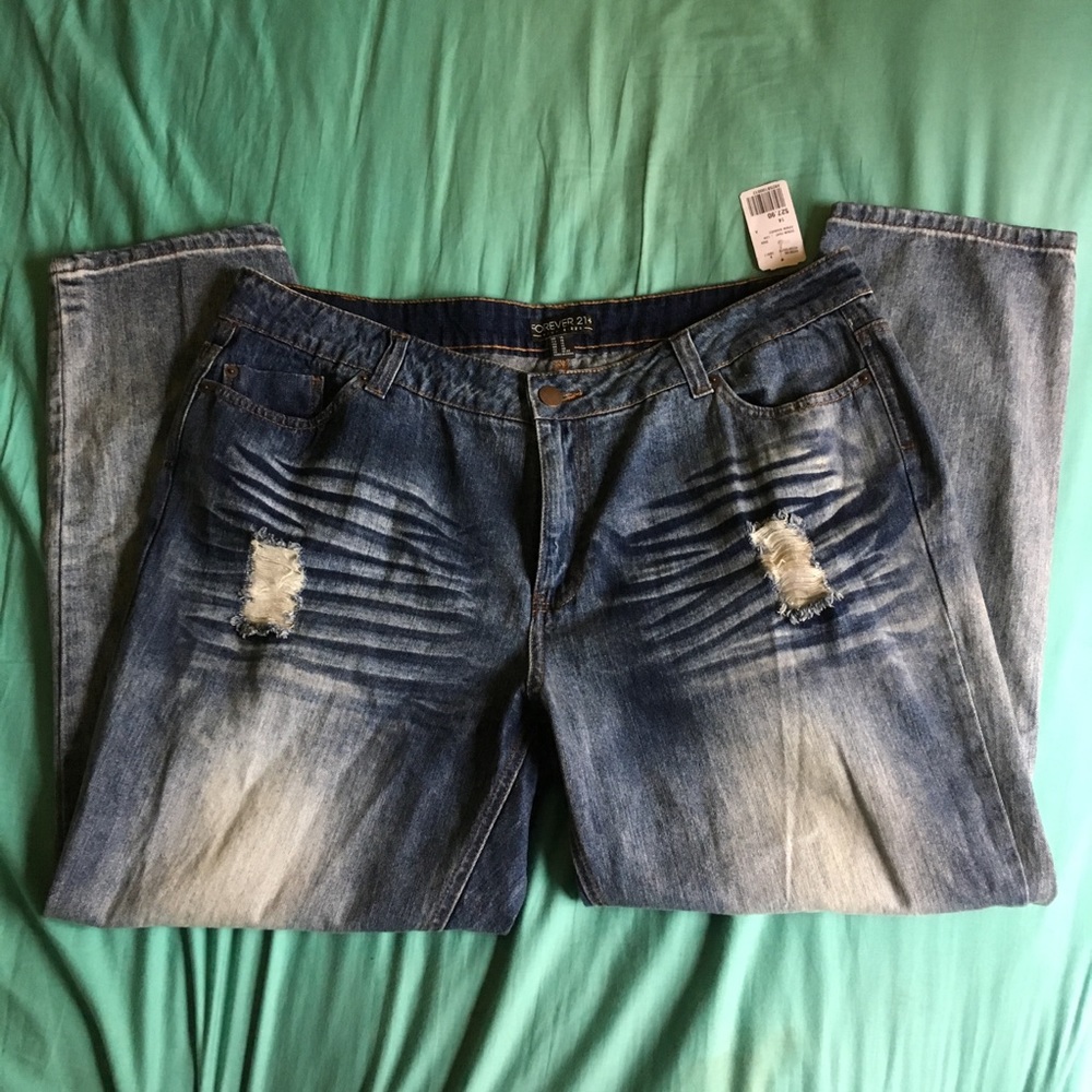 Forever21 PLUS distressed boyfriend jeans